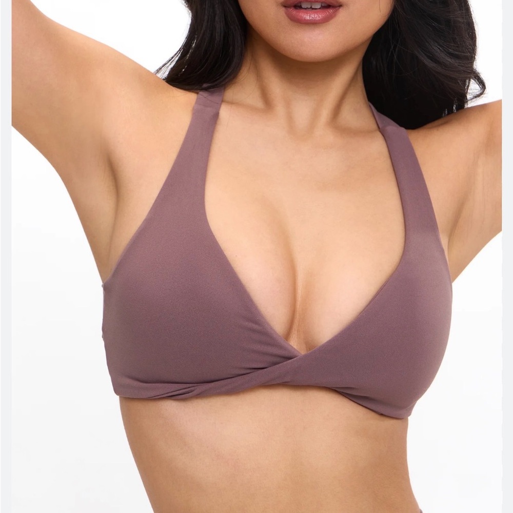 BuffBunny Double Twist Sports Bra